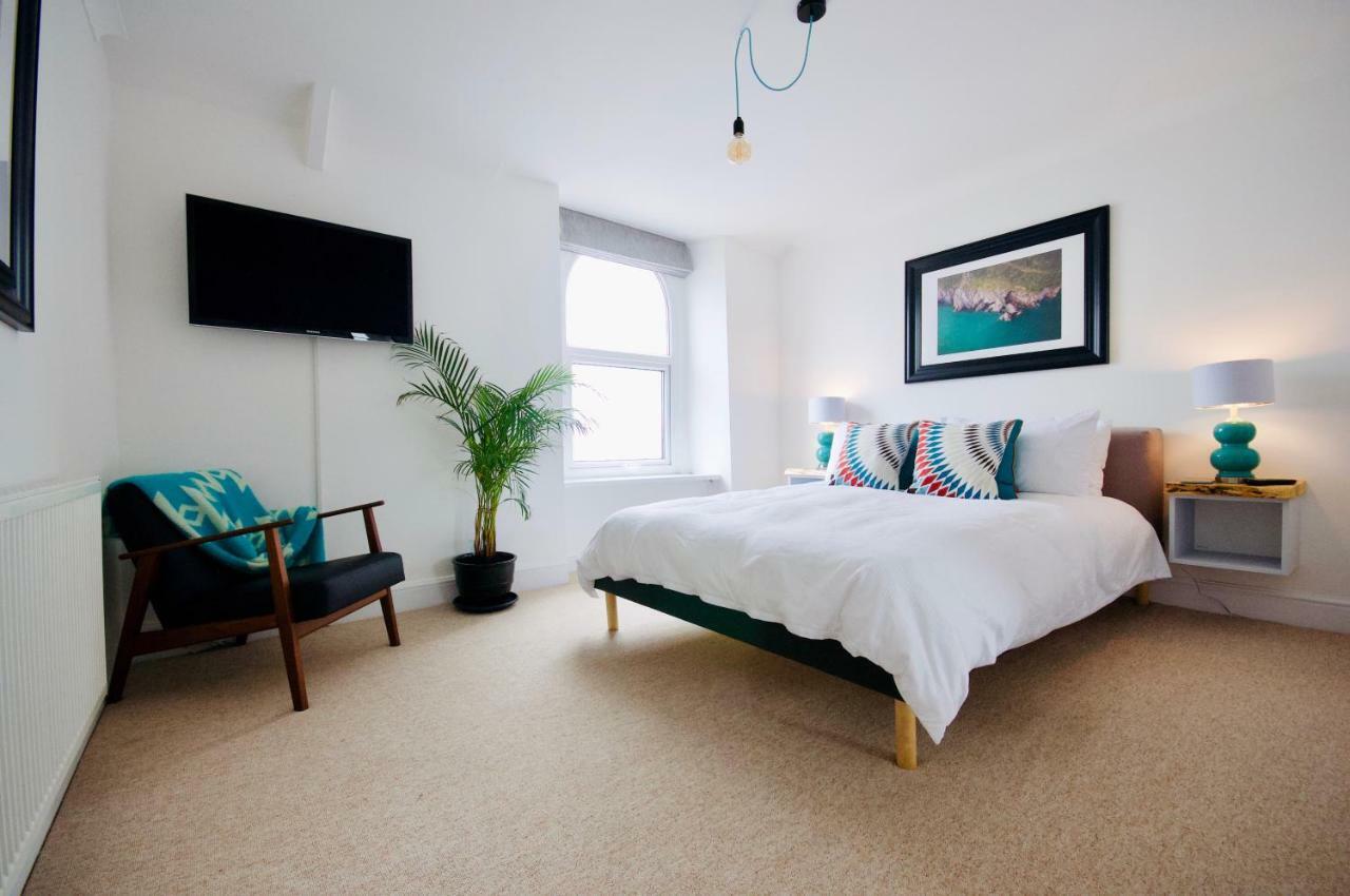 Hotel The Coast House The Mumbles Esterno foto